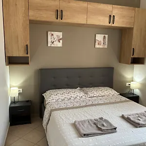 Home&stazione Konukevi Bolonya